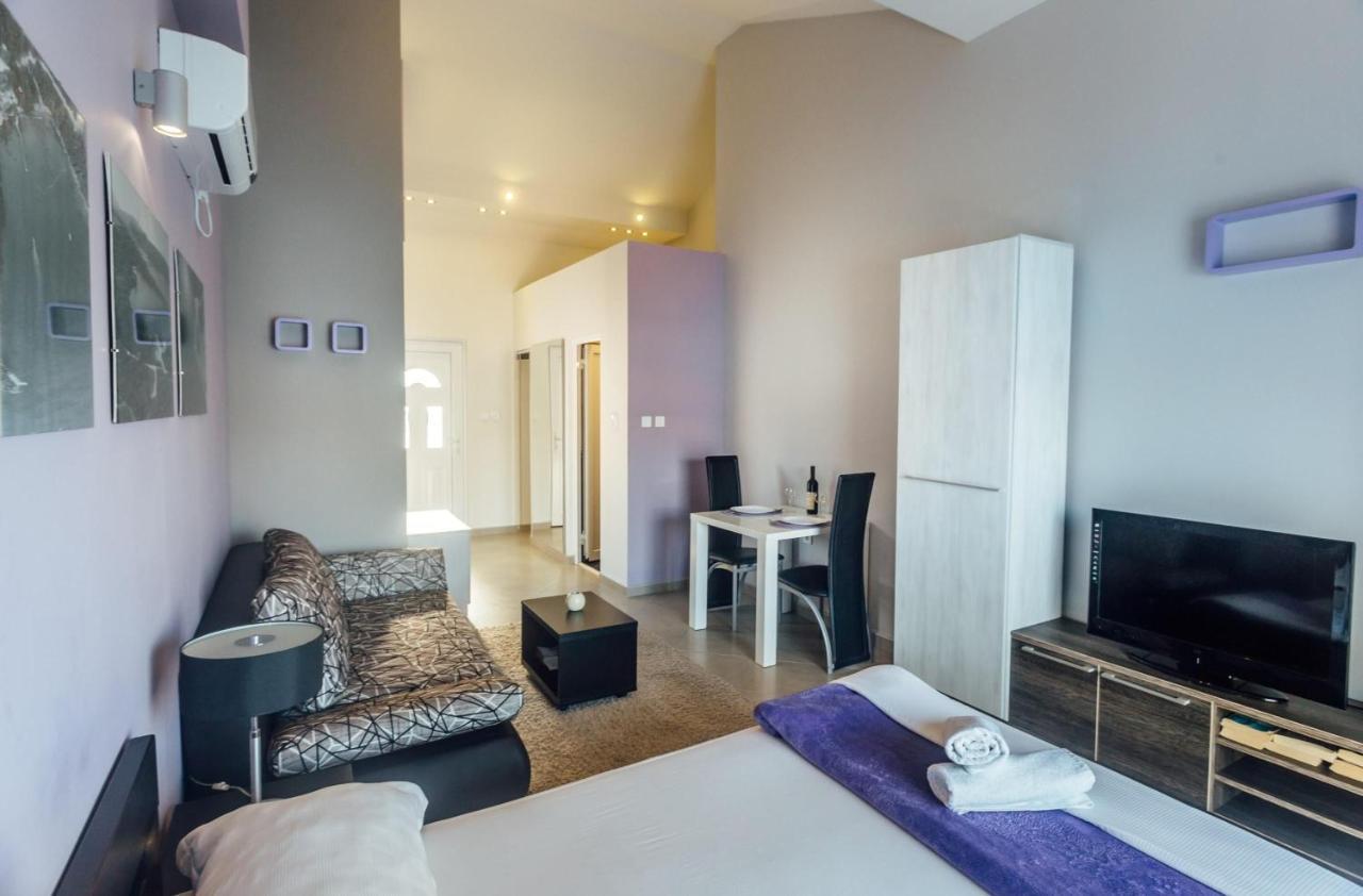Beachfront Апартаменти Тиват