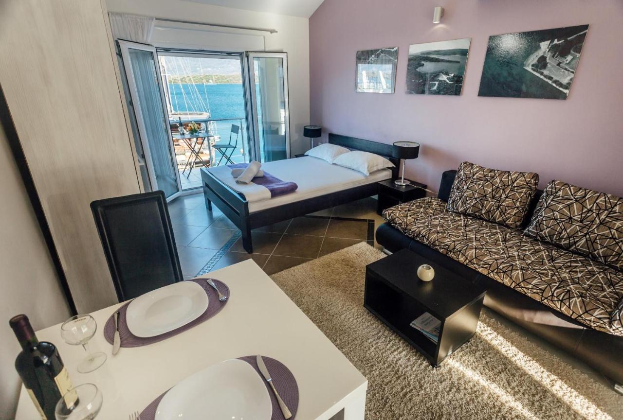 Апартаменти Beachfront